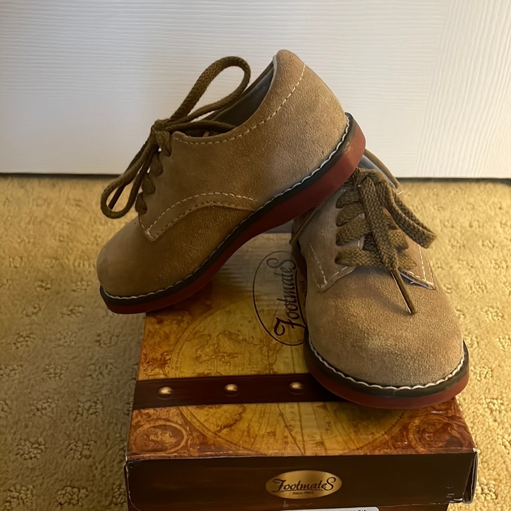 Toddler Boys Size 5.5 Tan Suede Oxford Lace-Up Shoes